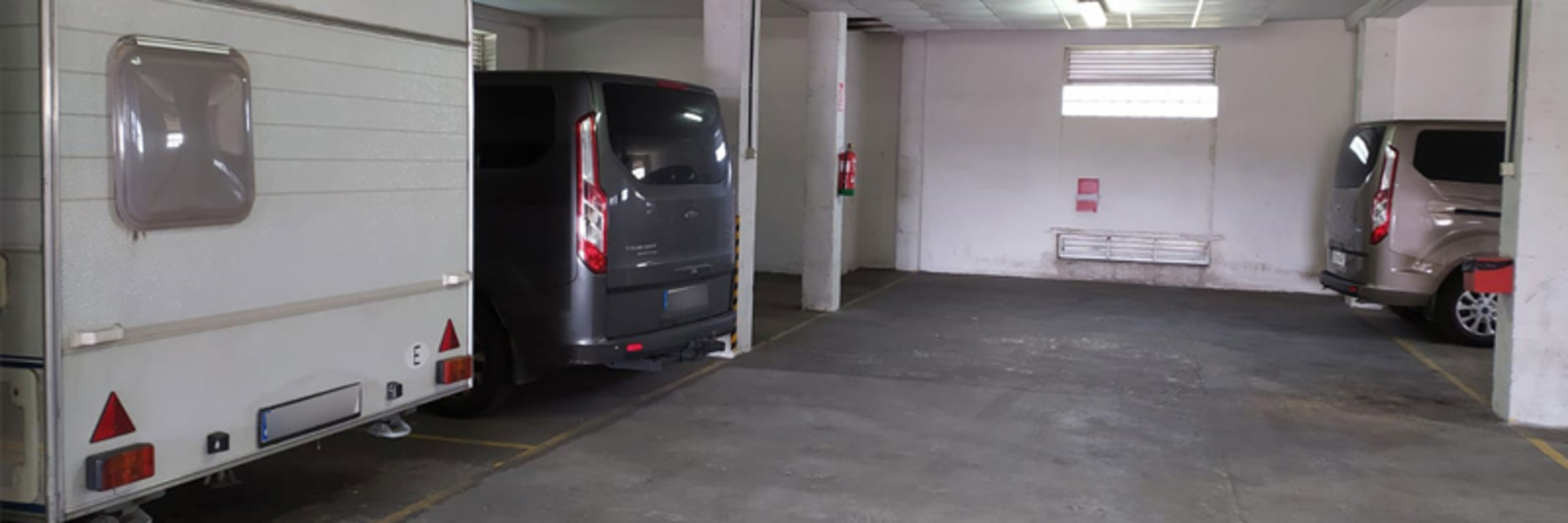 ALQUILER DE GARAJES CERRADOS EN AVILES.   INF. TFNO:  652 985 993